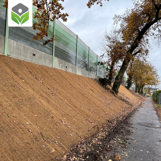 NeiG Kokosgewebe und Kokosmatten an der Riedbahn NeiG Kokosgewebe und Kokosmatten an der Riedbahn